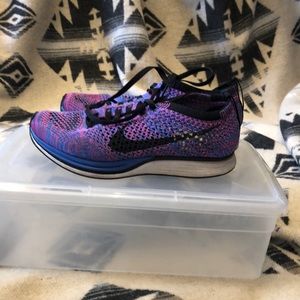 Nike pink & blue flyknit racers size 4.5 men’s.